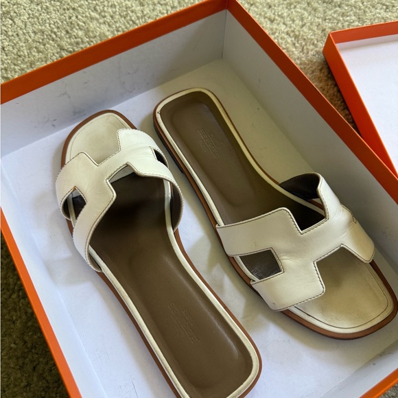 Hermes Oran White Leather Sandals - Picture 6 of 7